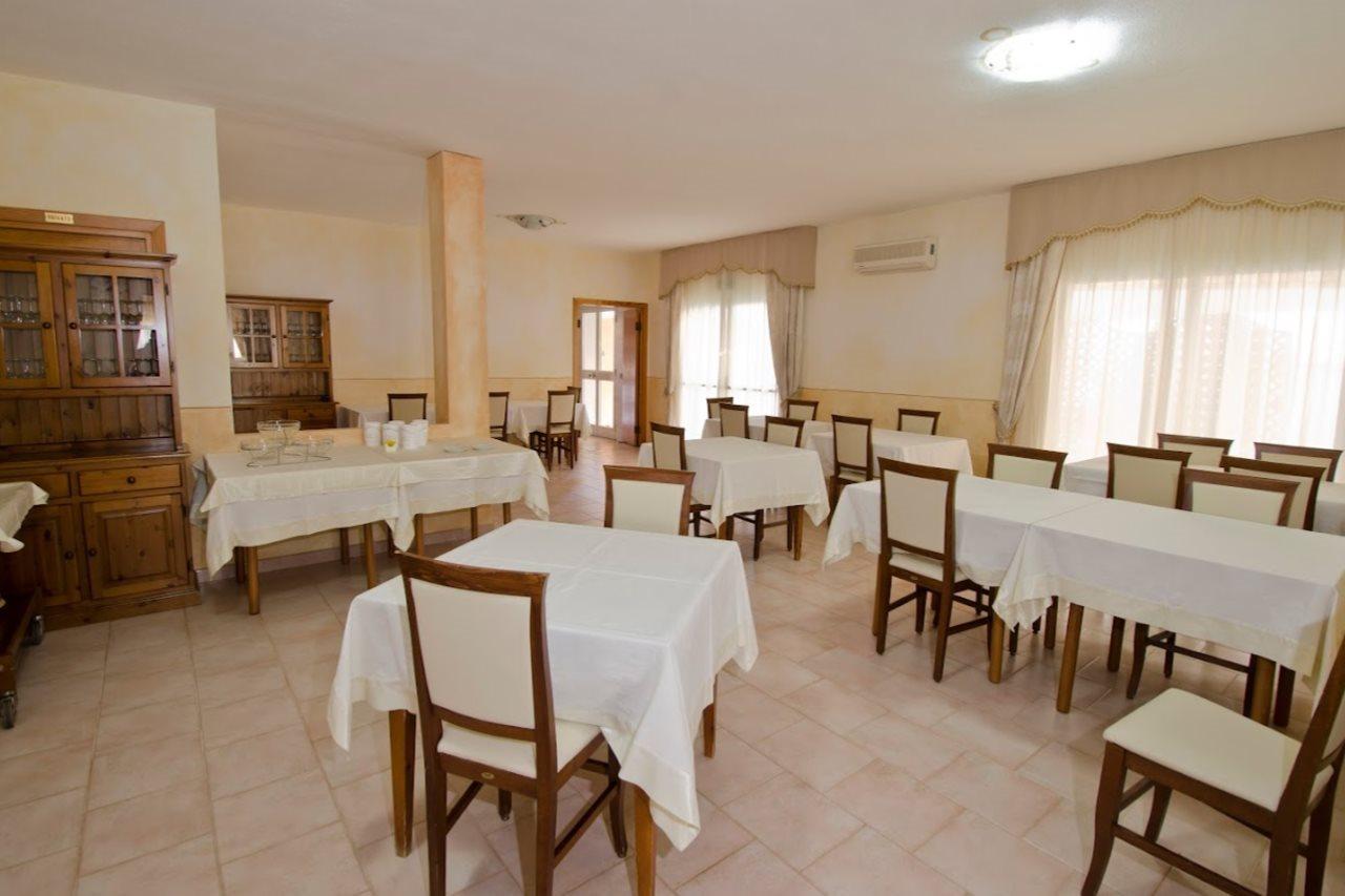 A.I.R. Hotel Gabbiano Isola Rossa Ngoại thất bức ảnh