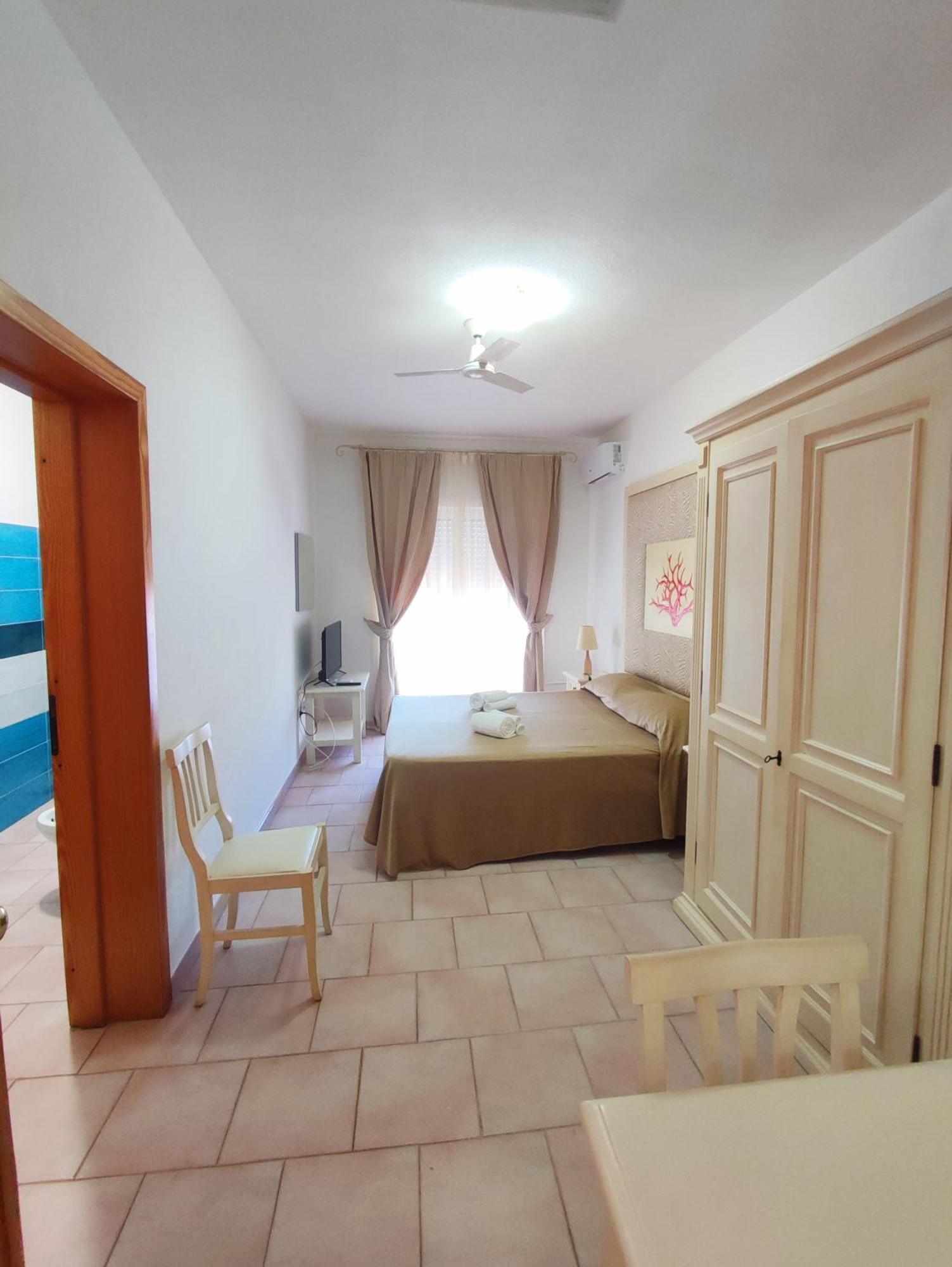 A.I.R. Hotel Gabbiano Isola Rossa Ngoại thất bức ảnh