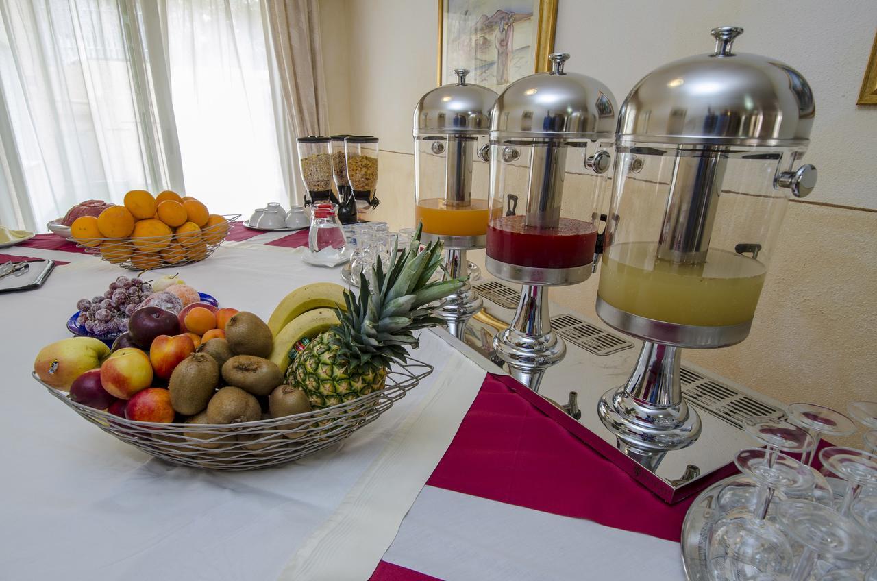 A.I.R. Hotel Gabbiano Isola Rossa Ngoại thất bức ảnh